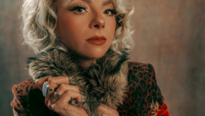 Image of Samantha Fish w/ The Zac Schulze Gang